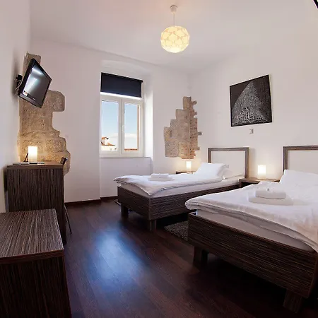 Pensionat Marmontova Luxury