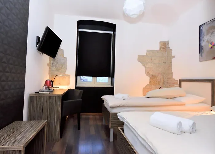 Marmontova Luxury Gasthuis 4*