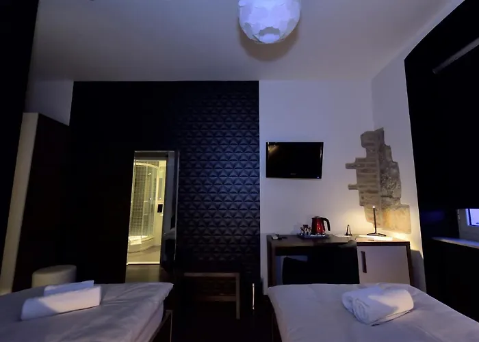 Marmontova Luxury Gasthuis 4*
