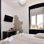 Πανσιόν Marmontova Luxury 4*
