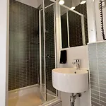Marmontova Luxury Πανσιόν