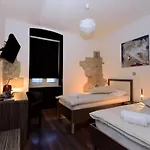 Πανσιόν Marmontova Luxury