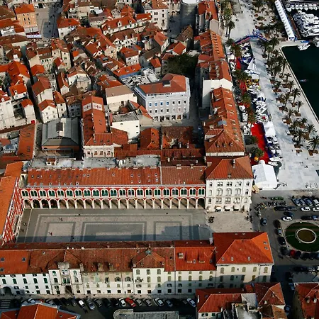 Marmontova Luxury Split